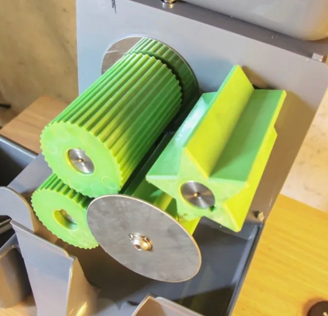EXPRIMIDOR AUTOMATICO INDUSTRIAL PARA LIMON Y CAÑA EXMEX